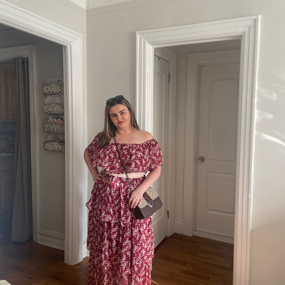 Meet your Posher, Besjana